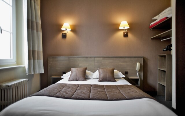 Brit Hotel Le Surcouf