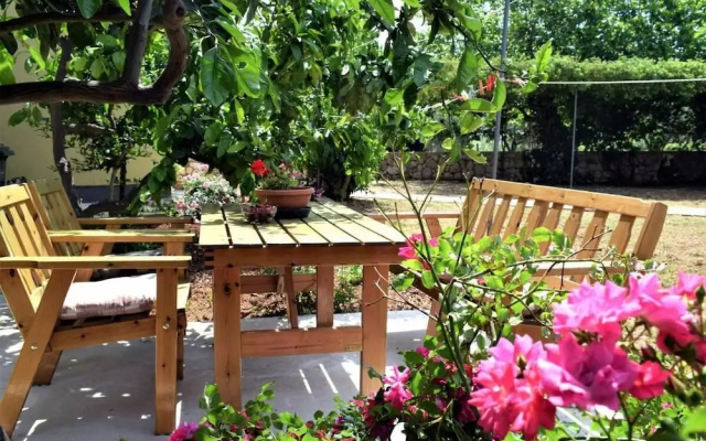 Spacious Ground Floor Apartment Primavera