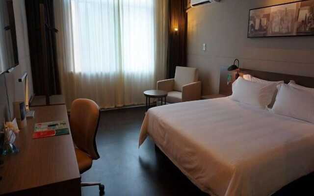 Jinjiang Inn Naning Chaoyang Square Renmin Park