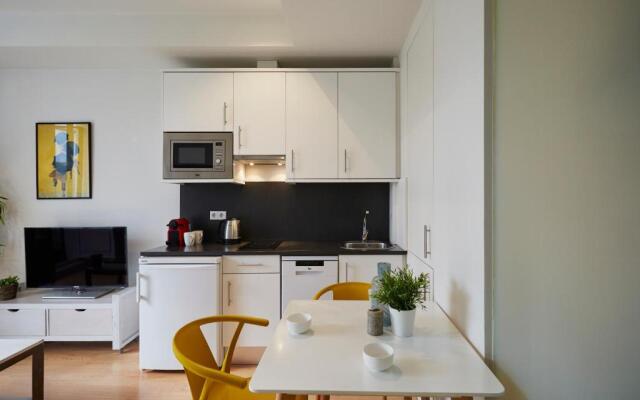 LEEWAYS APARTMENT III in ALCALÁ 99