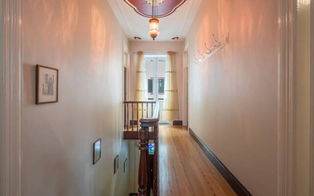 Historical Villa in Heart of the City Center