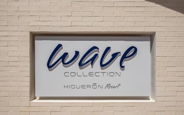 Unique 2 bedroom unit with pool near beach