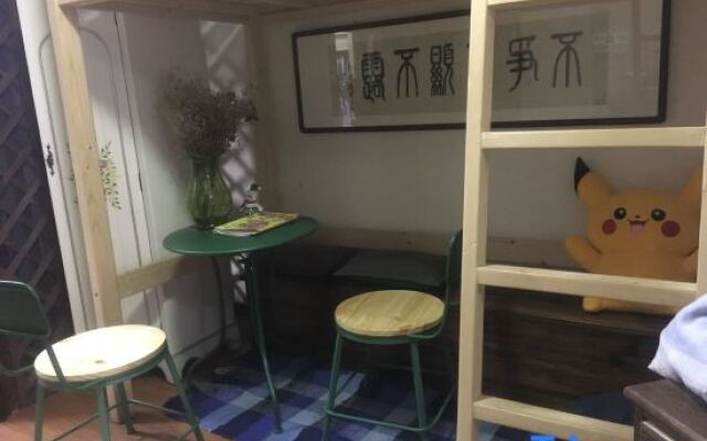 Xuzhou Woju Youth Hostel (Suning Plaza)