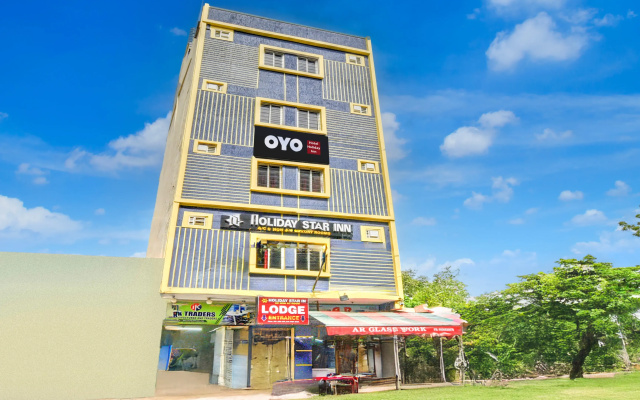 Hotel O by OYO HOLIDAY STAR IN Nampally Railway Station