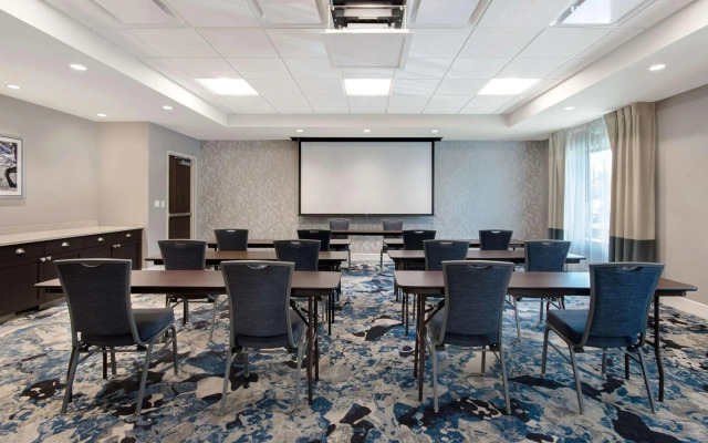 Hampton Inn Livonia Detroit