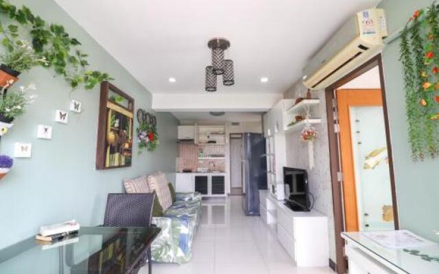 Modern Unit at Lumpini,Sathon by Sabai
