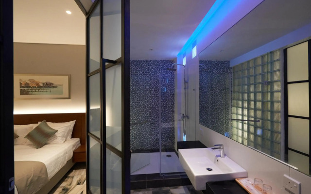 Macalister Terraces Hotel
