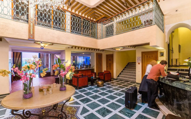 Hôtel Les Trois Palmiers