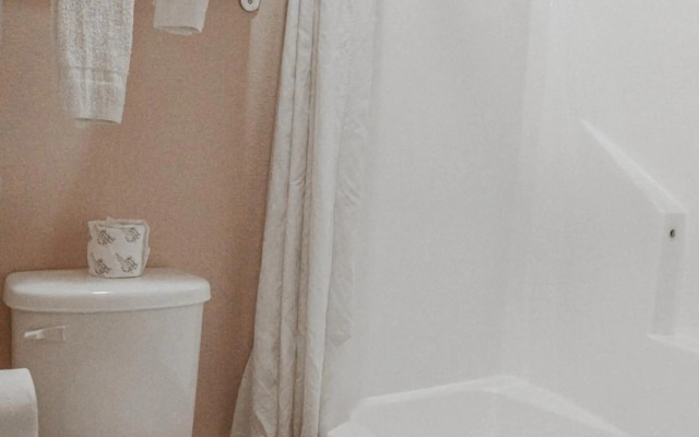 Capital O Fairway Inn - Baytown La Porte TX