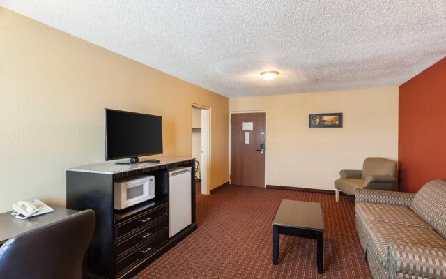 Quality Inn & Suites Lincoln South
