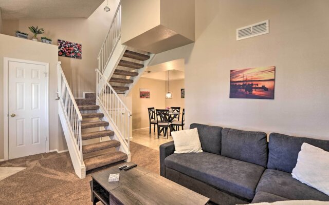 Gilbert Townhome w/ Easy Access to Phoenix!
