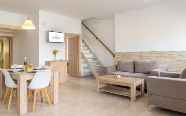 Argiri Apartments & Suites