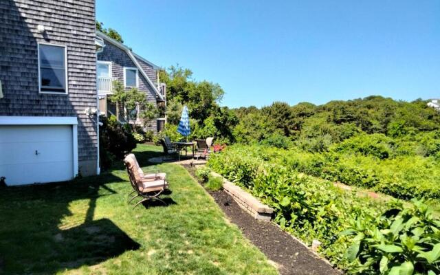 An English Garden Bed & Breakfast