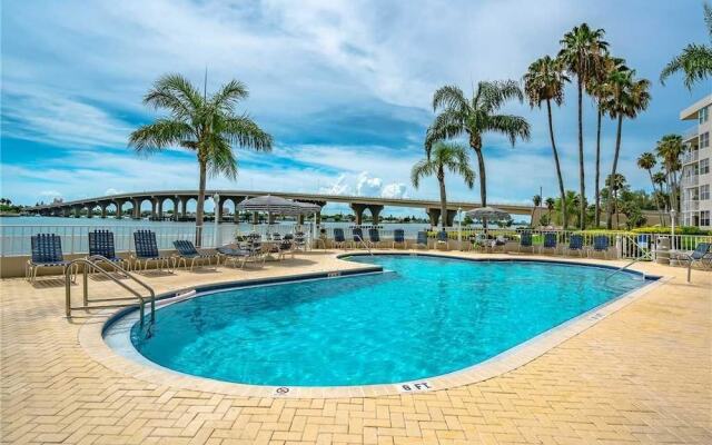 Bahia Vista 9518 - Two Bedroom Condo