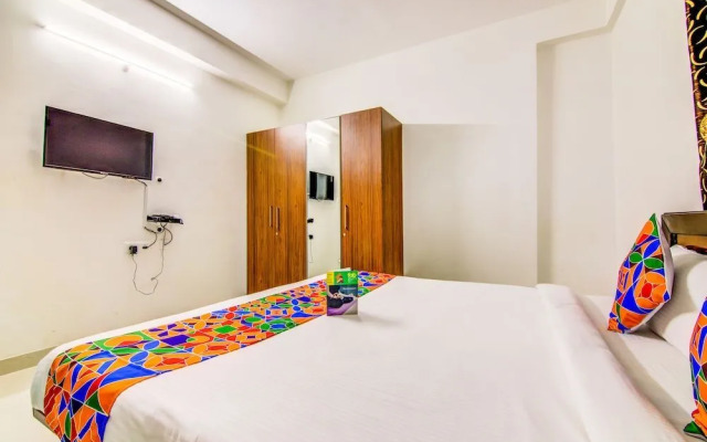 Flora Vihaan By FabHotel