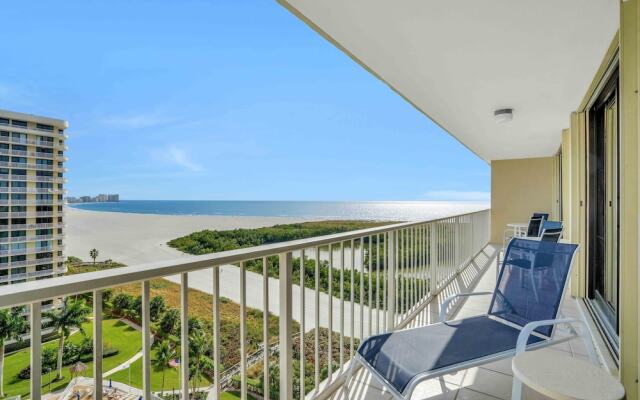 Alluring Beachfront Condo With Pool and Ocean Views
