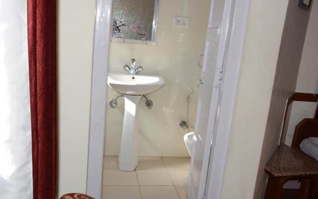 Hotel Basant