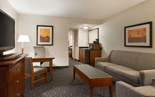 Embassy Suites by Hilton Dulles North Loudoun