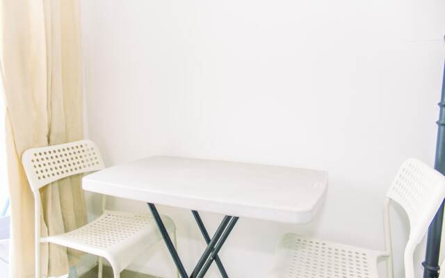 Nice And Cozy Studio At Paramount Skyline Serpong Apartment