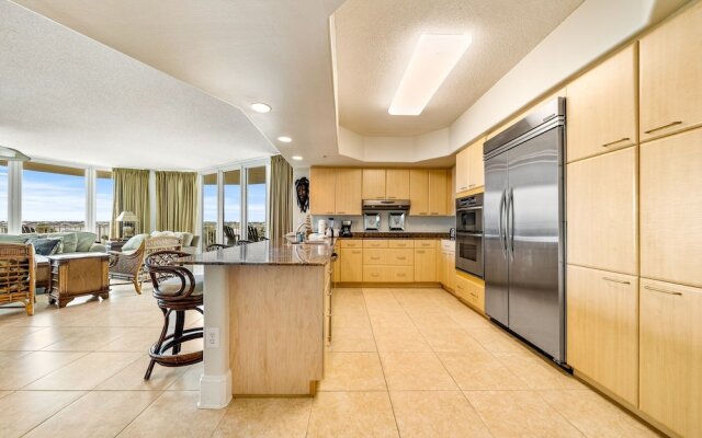 Crb0202 4 Bedroom Condo