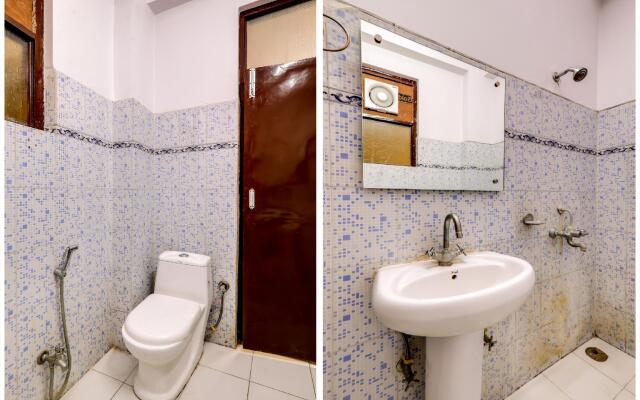 OYO Flagship 76340 Hotel PR palace