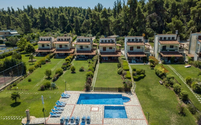 halu! Modern Villa w Pool & Tennis