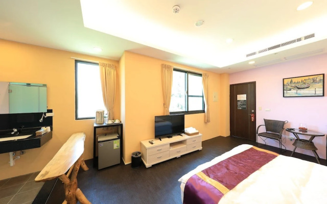 Five mountains and Three Water B&B