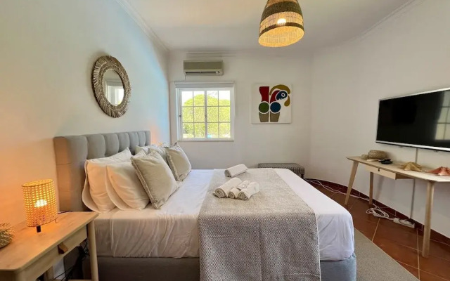 Vilamoura White House Villa by Homing