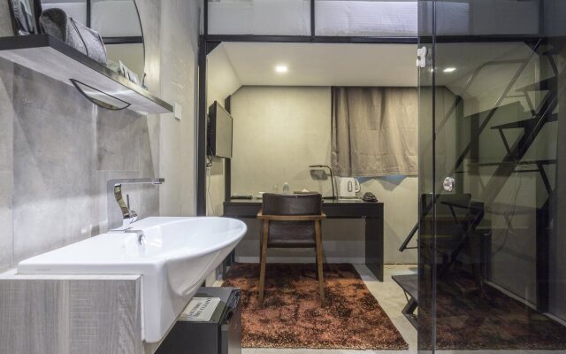 Hotel YAN