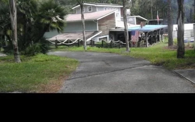 Rainbow Springs Lodging