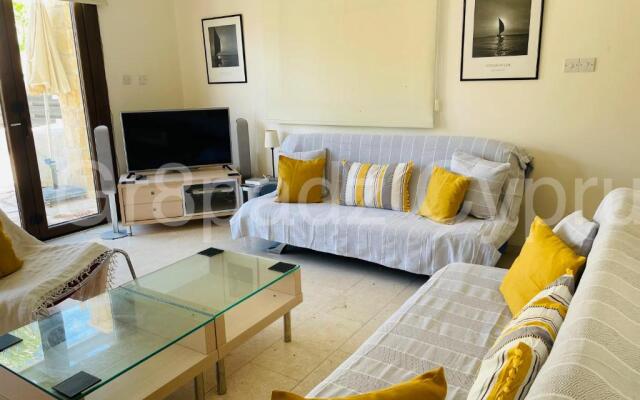 Gr8padz Summer Breeze Villa