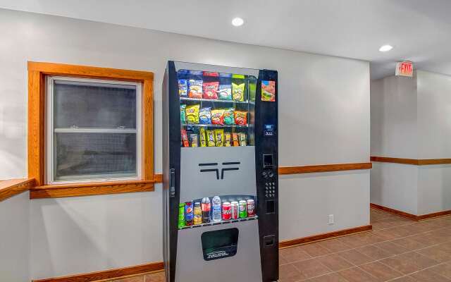 Motel 6 Front Royal, VA