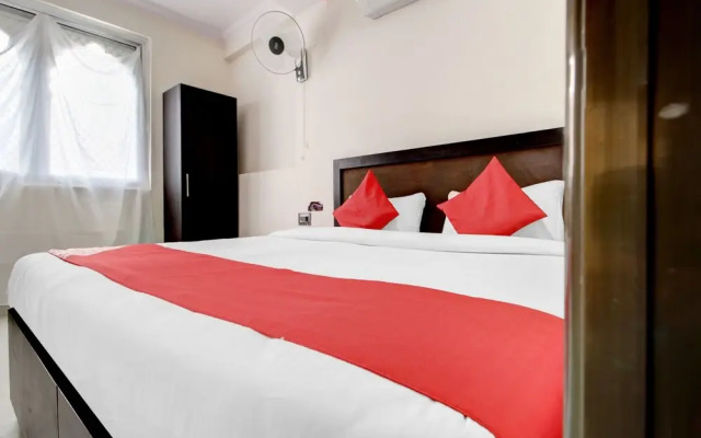 OYO 44366 Webmienz Hotel