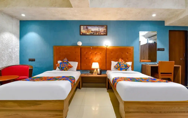 Siddharth Corporate By FabHotel