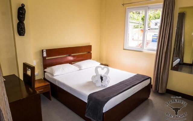 Papa Fred's Beach Resort