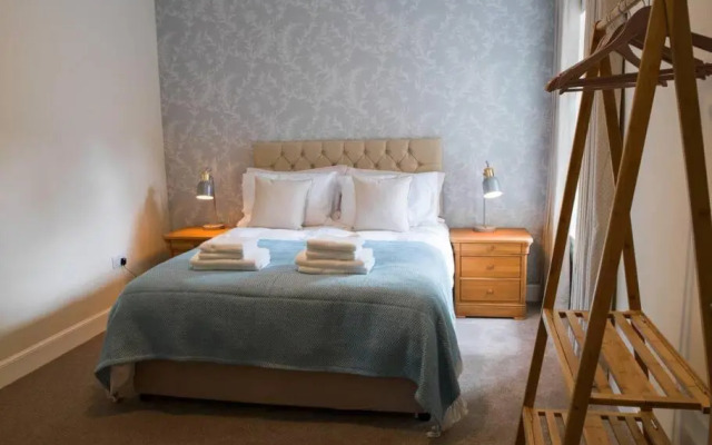 Stunning Edinburgh 1820s stables converted studio