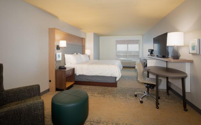 Holiday Inn Winchester Se-Historic Gateway by IHG