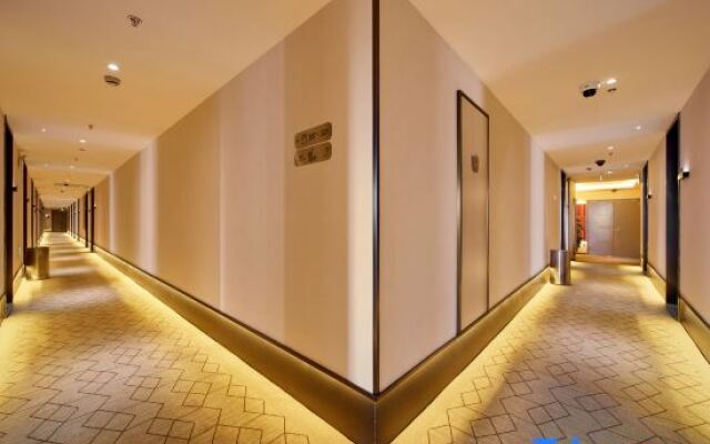 Zsmart Smart Hotel (Shanghai Jinhui Longhu Tianjie Branch)