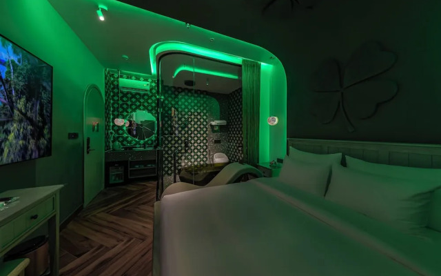 PYNT Hotel 2
