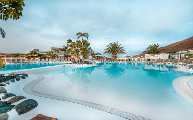 LABRANDA Alyssa Suite Hotel