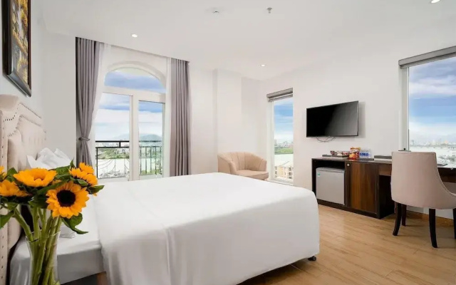 RHM Luxury Hotel and Suite