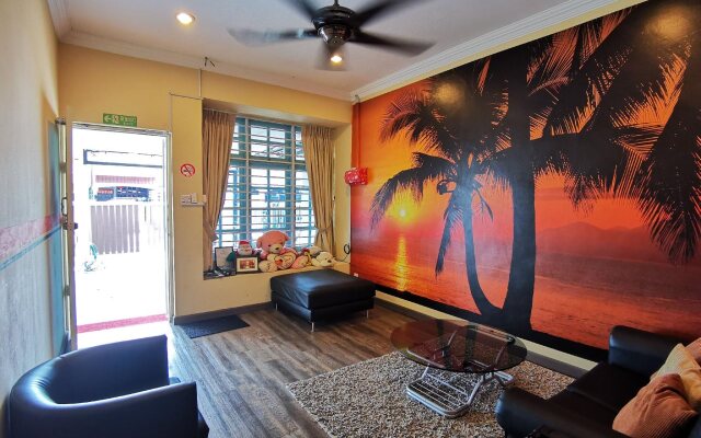 Natol Homestay - LA Tabuan Jaya