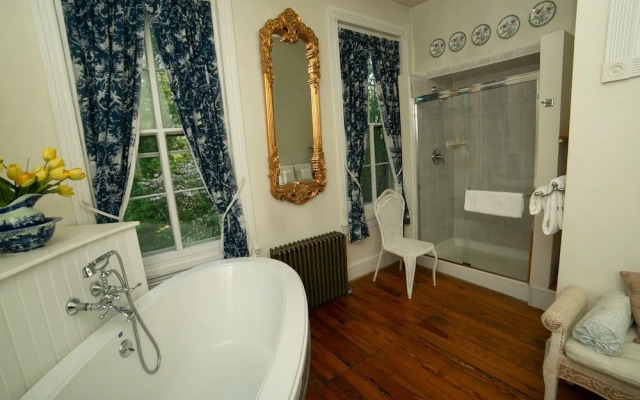 Faunbrook Bed & Breakfast