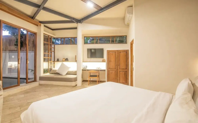 Stylish 2-br Villa With Pool, 800m Canggu Beach