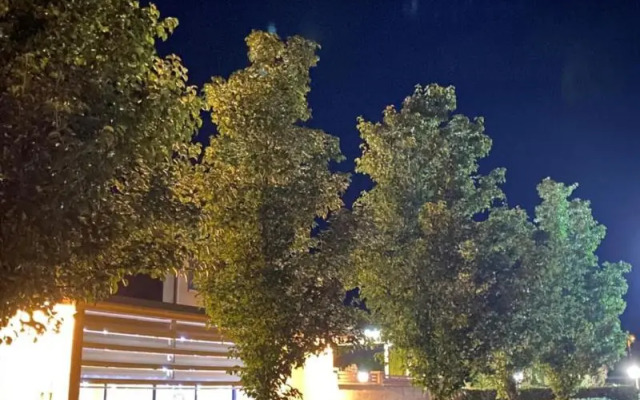 Country Gardens Motel