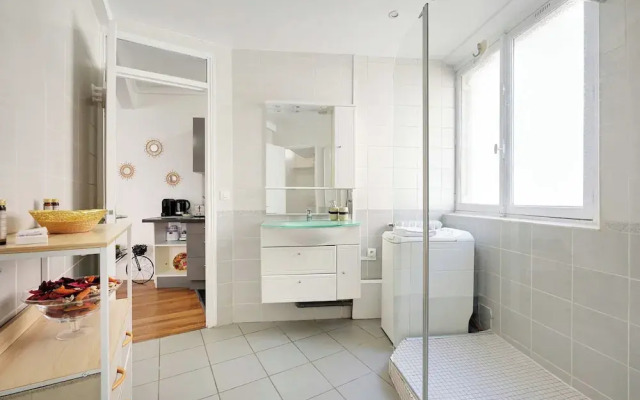 Charming Apartment -4p- Near Arc de Triomphe