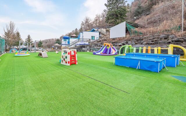 Chuncheon Dogandstay