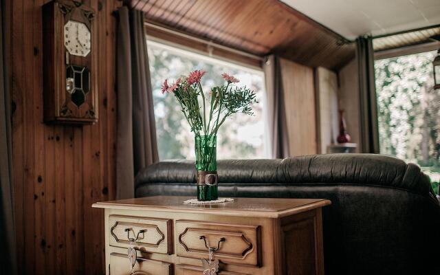 Lovely Holiday Home in Le Ponchel with Garden & Pond