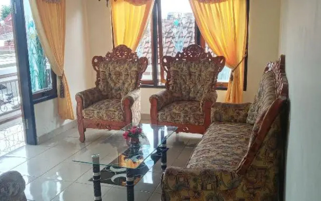 Puri Made 2 Homestay