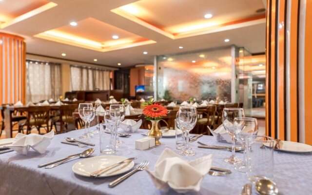 Airport Hotel